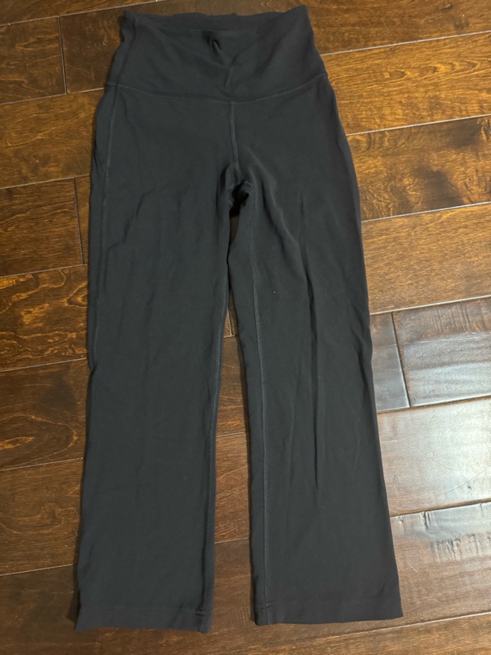 Lulu yoga pants